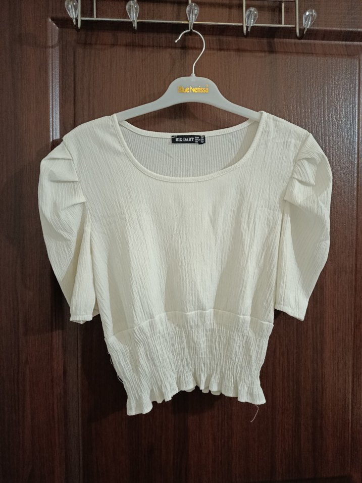 Beyaz Kısa Kollu Piliseli Keten Bluz - Görsel 2