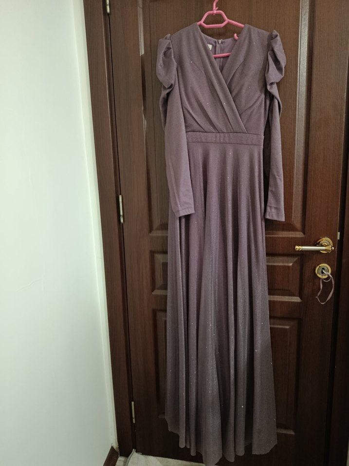 Uzun Kollu Drapeli Gri Uzun Elbise - Görsel 2