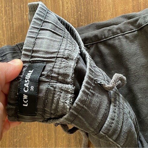 Beli lastikli kargo pantolon