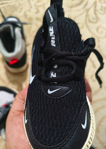 Nike Erkek Çocuk Siyah Spor Ayakkabı - Görsel 2