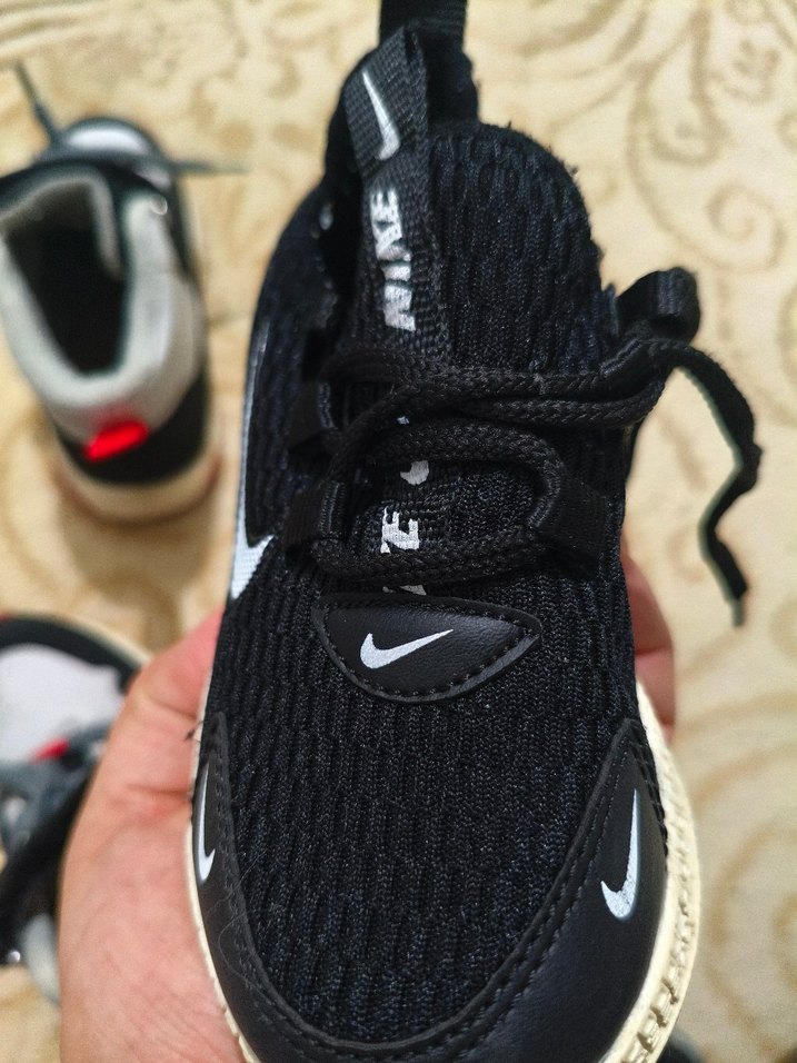 Nike Erkek Çocuk Siyah Spor Ayakkabı - Görsel 2