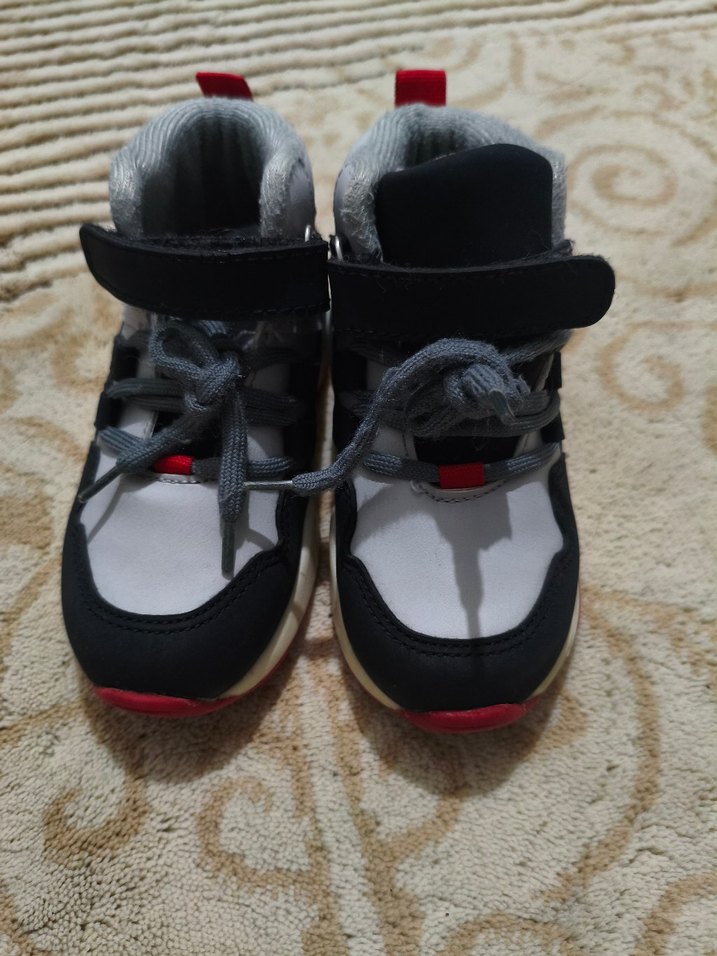 LC Waikiki Gri Erkek Çocuk Spor Ayakkabı Velcro - Görsel 3