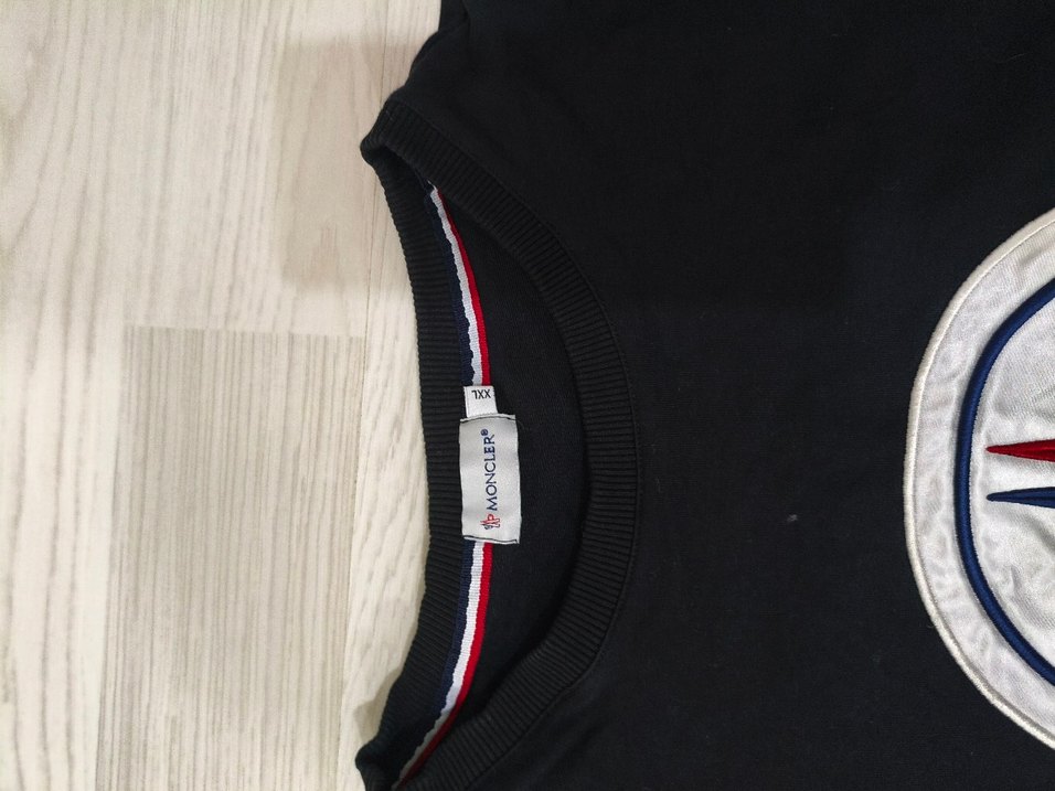 Siyah baskılı Moncler erkek sweatshirt - Görsel 3