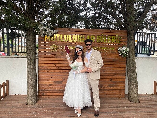 40 Beden beyaz Renk Puantiyeli düşük yakalı nikah elbisesi