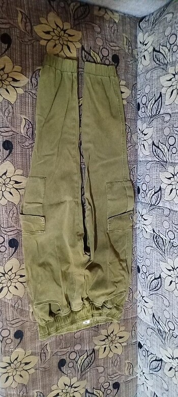 29 Beden haki Renk Asker Yeşili kamuflaj tonlu jogger pantolon 35tl 12-14 yaş veya