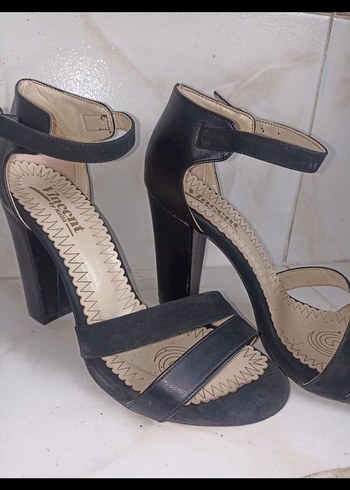 Siyah Yılan Desenli Stiletto Topuklu Kadın Ayakkabı - Görsel 2