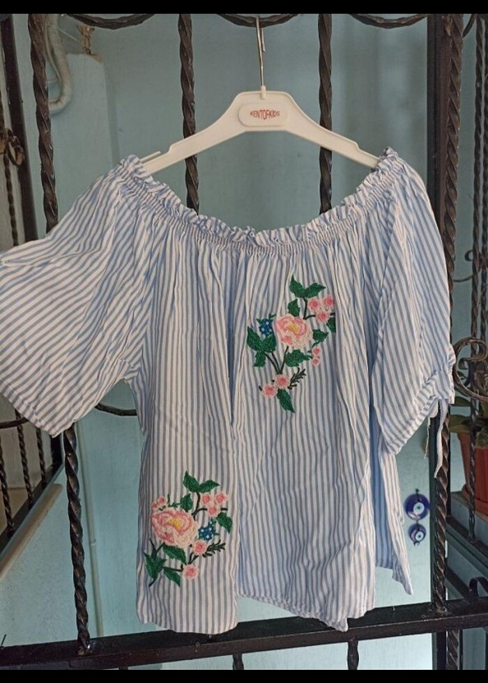 Omzu Düşük Detay Çizgili Bluz - Görsel 2