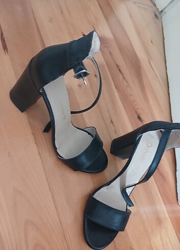 Topuklu ayakkabi - Görsel 5