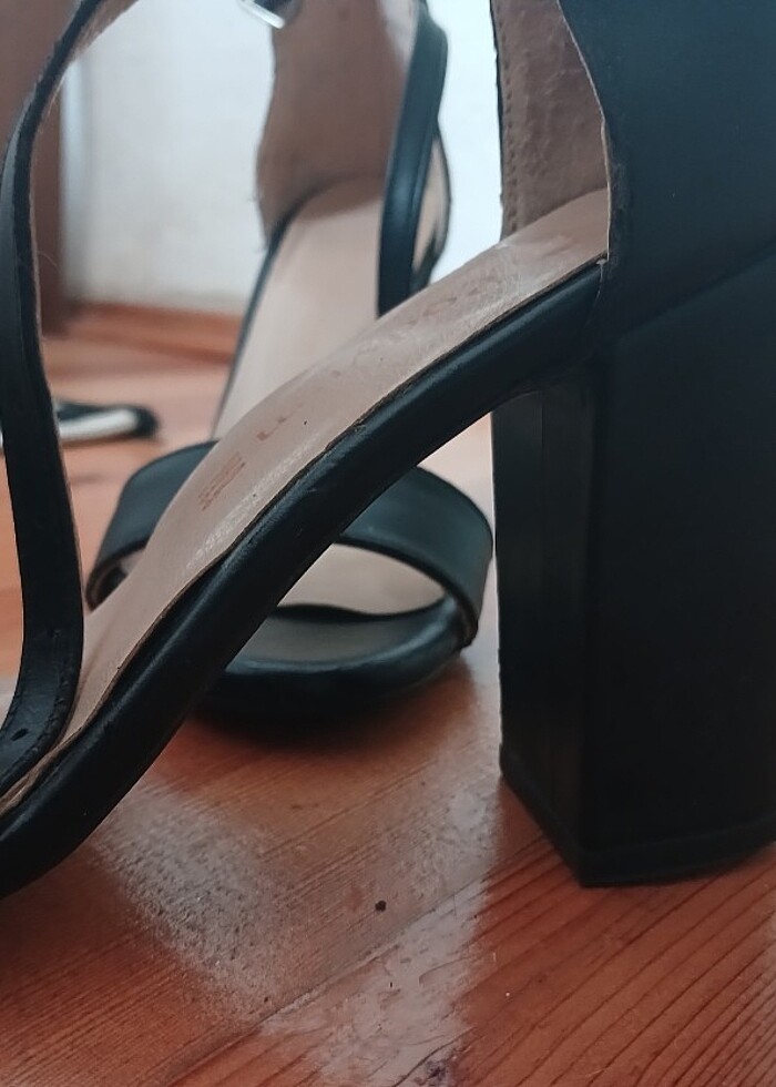 Topuklu ayakkabi - Görsel 3