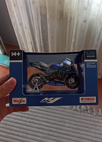 Maisto 1/18 Yamaha M1 diecast motorsiklet 