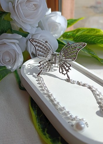 Zincir Detaylı Kelebek Saç Aksesuarı - Görsel 2