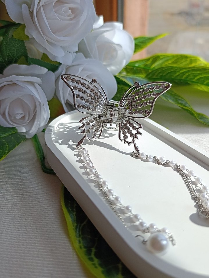 Zincir Detaylı Kelebek Saç Aksesuarı - Görsel 2