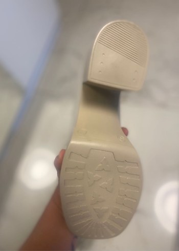 Beyaz Platform Topuklu Kadın Klasik Ayakkabı - Görsel 3