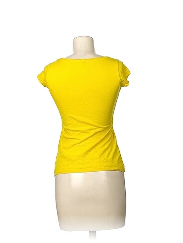 xs Beden LC Waikiki T-shirt %70 İndirimli.
