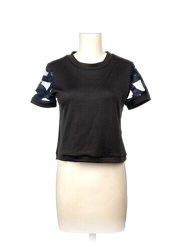 Gusto T-shirt %70 İndirimli.