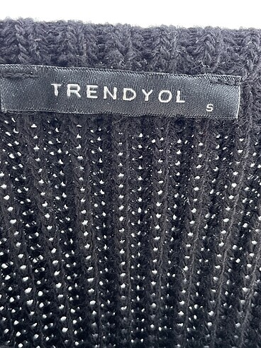 s Beden siyah Renk Trendyol & Milla Süveter %70 İndirimli.