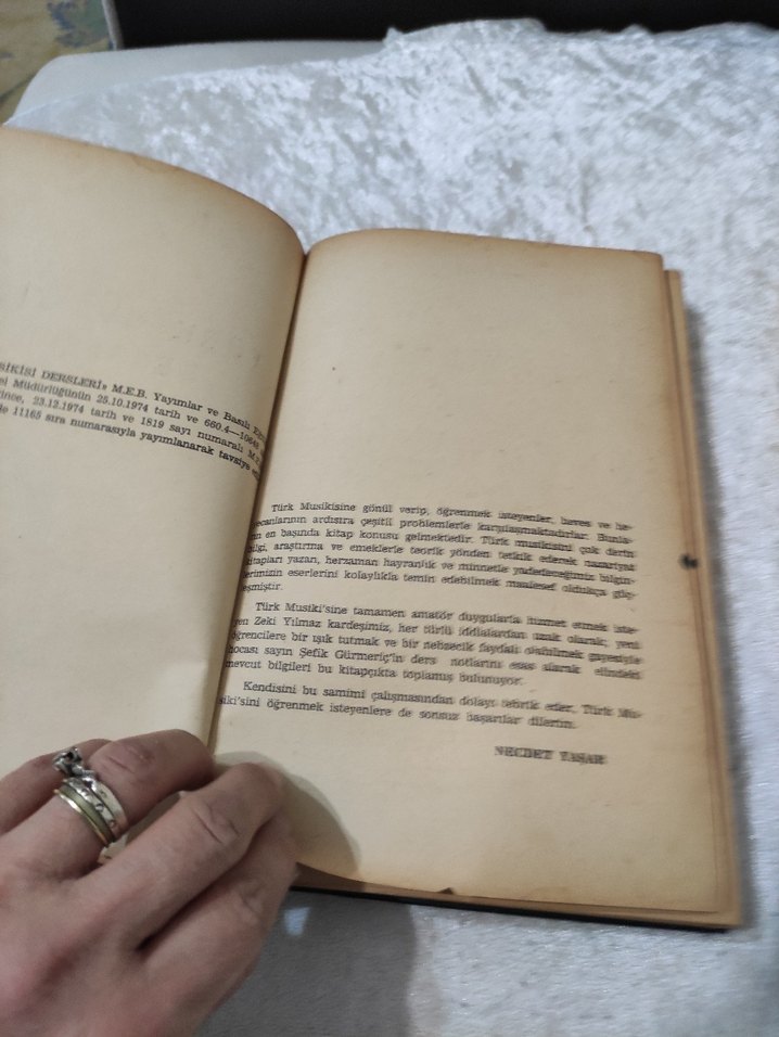 Siyah Kapaklı Dini Kitap - Görsel 3