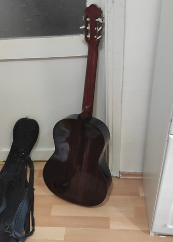 Gitar , elektrikli aparat metro,kitabı ve kalın kilifi4 birlikte - Görsel 14