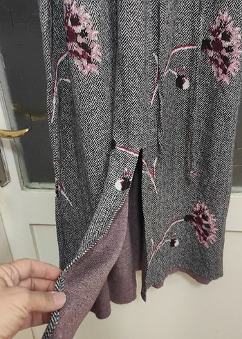 Bohem V Yaka Desenli Gri Uzun Elbise - Görsel 11