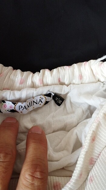 Pembeli beyazlı etek - Görsel 3