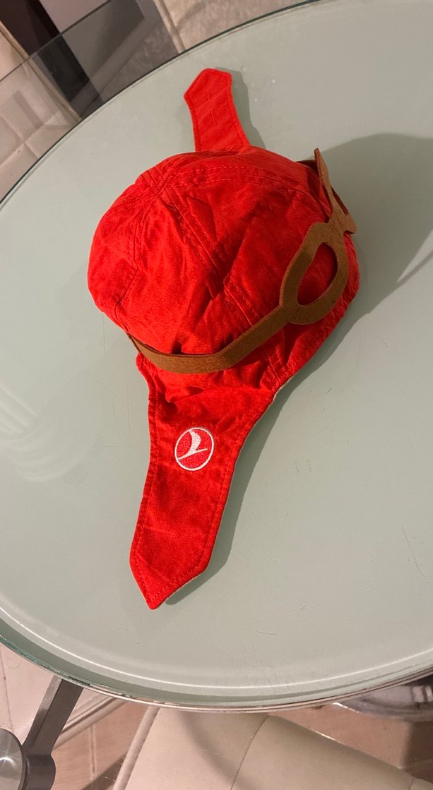 Türk Hava Yolları kırmızı gözlüklü çocuk şapkası - Görsel 2