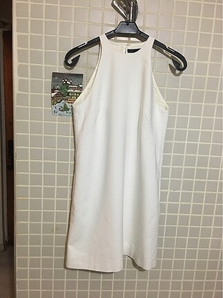Zara S beden beyaz kumaş elbise