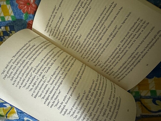  Beden Renk MATT HAIG Gece Yarısı Kütüphanesi Kitap