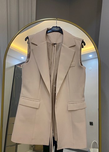 Trendyol & Milla Bej Uzun Kolsuz Blazer Yelek
