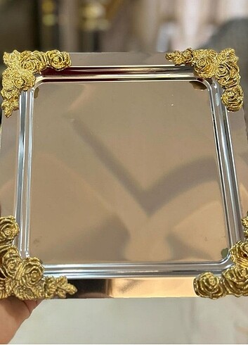 Beden 6 Adet gold detaylı paslanmaz sunum tepsisi