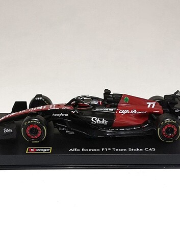 Alfa Romeo Burago 1:43