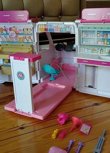 Barbie Ambulans 