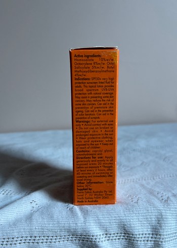 Avene Avène SPF 50+ Tonlu Güneş Koruyucu Sıvı 50 ml