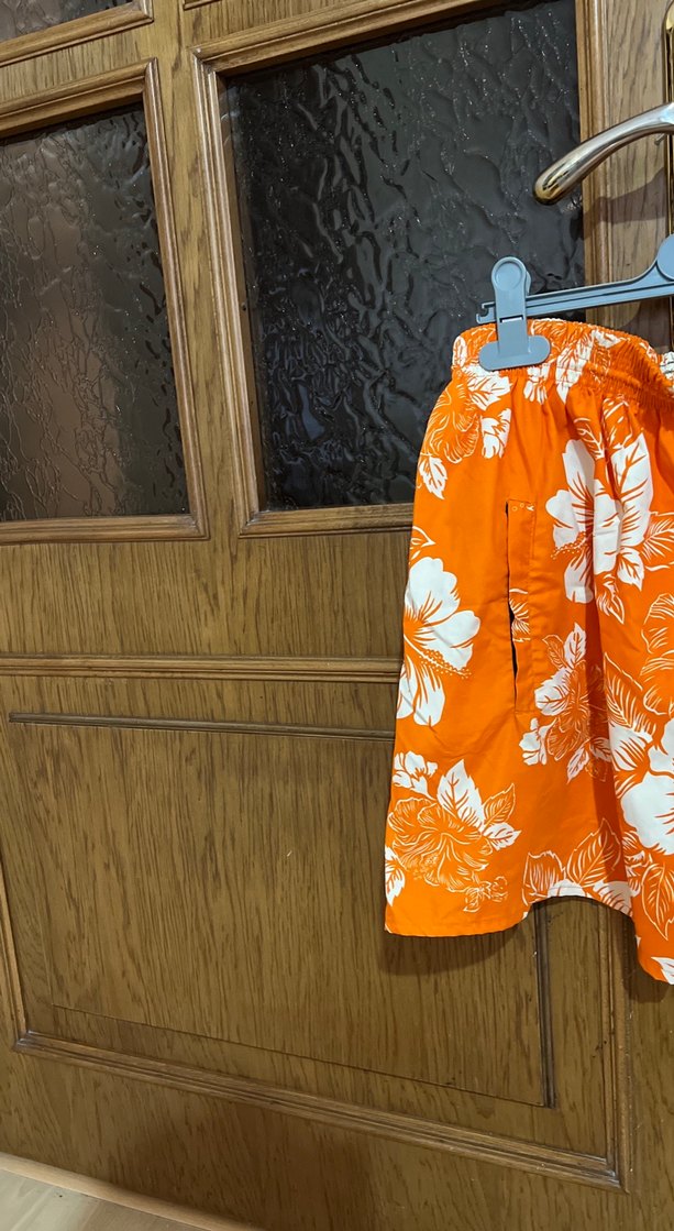 Renkli Turuncu Çiçek Desenli Erkek Mayo Şortu - Görsel 2