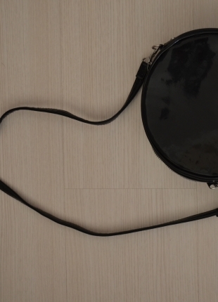 H&M marka hiç kullanılmamış siyah çanta
