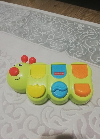 Fisher price eğlenceli sürprizli tırtıl 