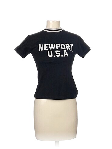Diğer T-shirt %70 İndirimli.