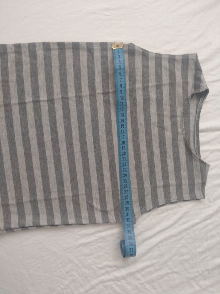 Gri Çizgili Kolsuz  garson beden çocuk tisortu - Görsel 2