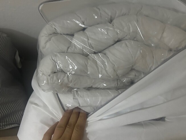 Orijinal yün yorgan - Görsel 2