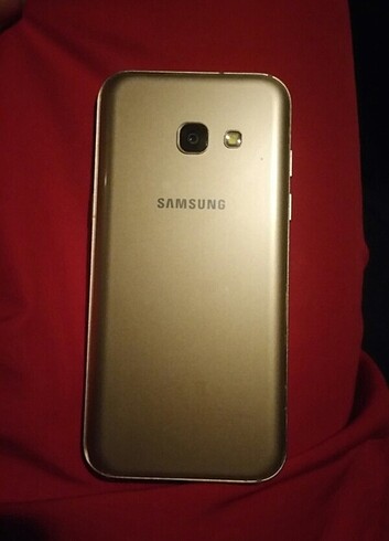 SAMSUNG A3. 2017