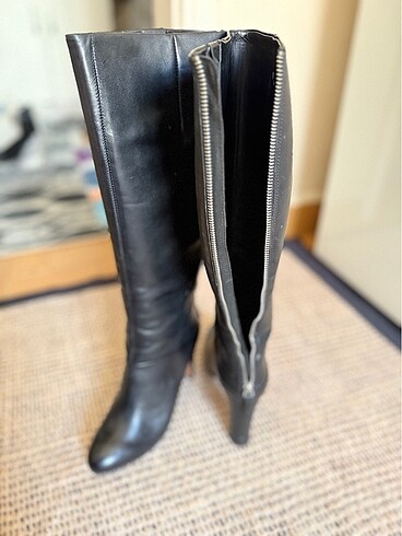 37,5 Beden Nine west topuklu çizme