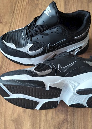 Nike Siyah Kadın Spor Ayakkabı - Görsel 3