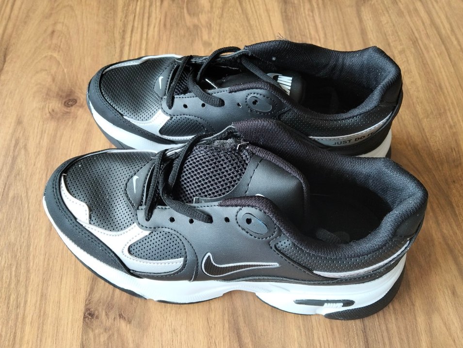 Nike Siyah Kadın Spor Ayakkabı - Görsel 5