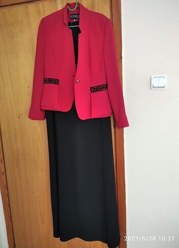 Elbise ceket takım (kırmızı ceket,siyah uzun elbise ????