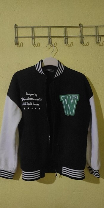 m Beden W24 LOGOLU VE YAZILI KOLEJ CEKET