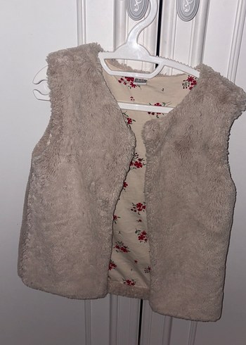 Kız Çocuk Bej Kürk Detaylı Yelek - Görsel 5