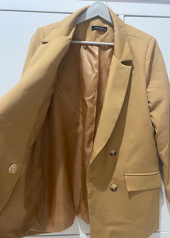 Bej Kadın Süet Düğmeli Midi Blazer - Görsel 3