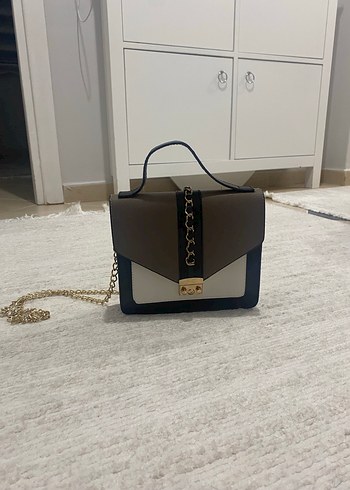 Gri Zincir Detaylı Kadın Deri Çanta - Görsel 2