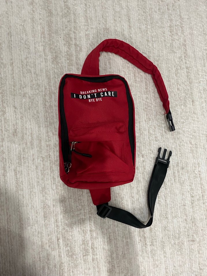 Kırmızı Baskılı Kadın Bel Çantası - Görsel 2