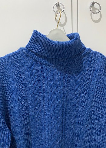 Erkek Mavi Boğazlı Örgü Kazak - Görsel 2