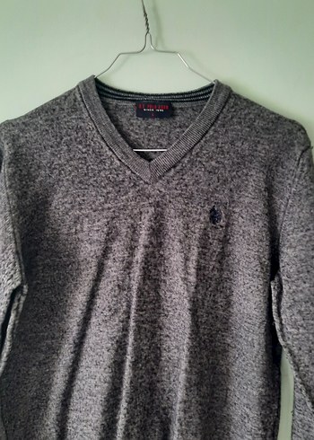 Gri V Yaka Erkek Örgü Yün Kazak - Görsel 3